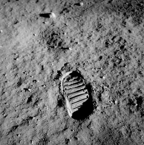 Aldrin's bootprint (Apollo 11) - image