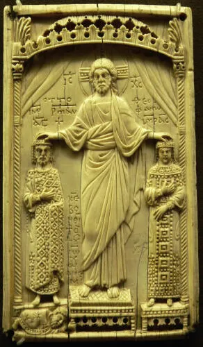 Christ blessing Otto II (left) and Theophano (right), ivory book cover, dated 982/3, Musée de Cluny, Paris.
