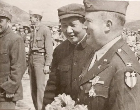 Dixie Mission commander Colonel David D. Barrett and Mao Zedong in Yenan, 1944 - image