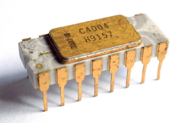 Intel C4004 Microprocessor