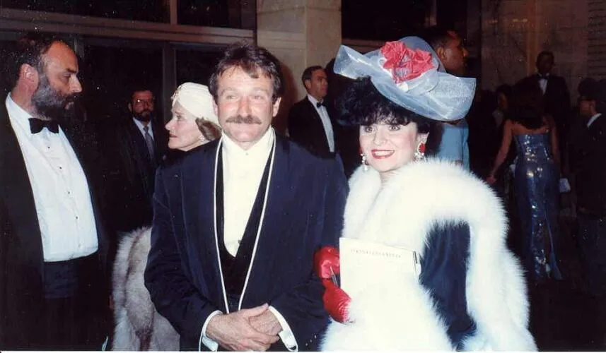 Robin Williams and Yola Czaderska-Hayekat62ndAcademyAwards Image
