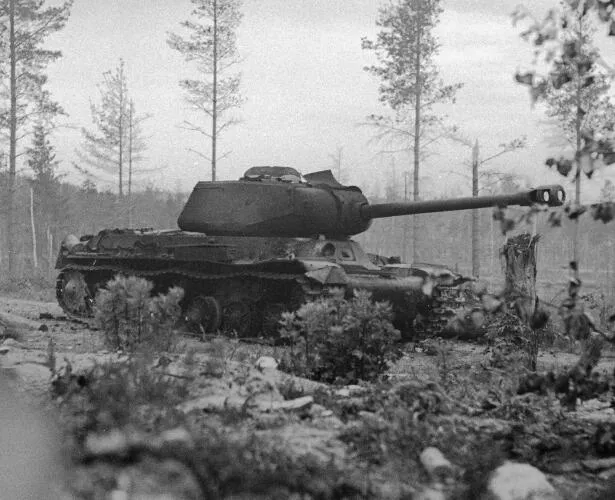 Soviet IS-2 tank destroyed in Karelia - "Vyborg–Petrozavodsk Offensive"