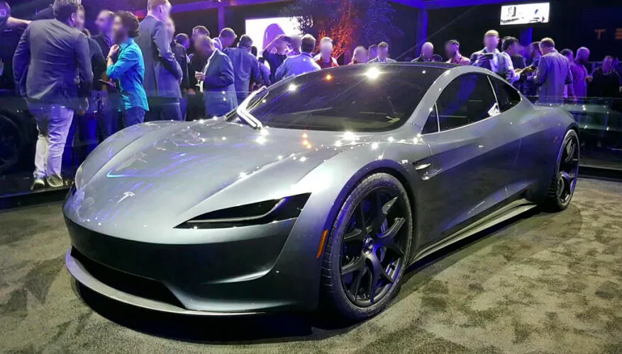 Tesla Roadster 2020 prototype at the launch event on November 2017 - image