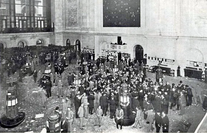 The floor of the New York Stock Exchange in 1908