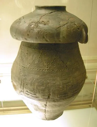 Villanovian double urn from Chiusi