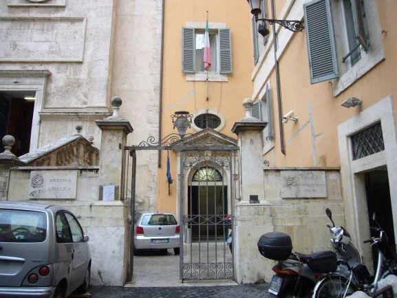 The entrance of Angelica Library