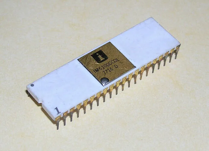 Intersil IM6100CCDL Microprocessor