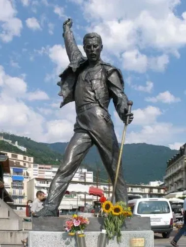 Statue of Freddie Mercury overlooking Lake Geneva in Montreux, Switzerland