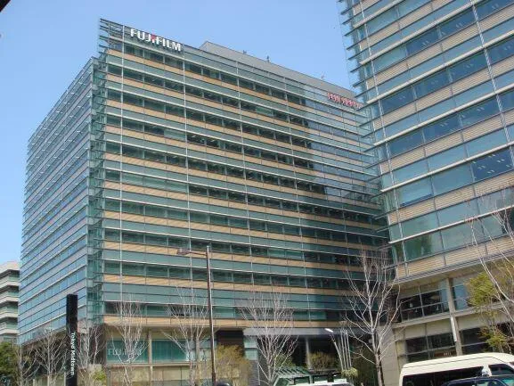 Fujifilm Tokyo Midtown West building overview