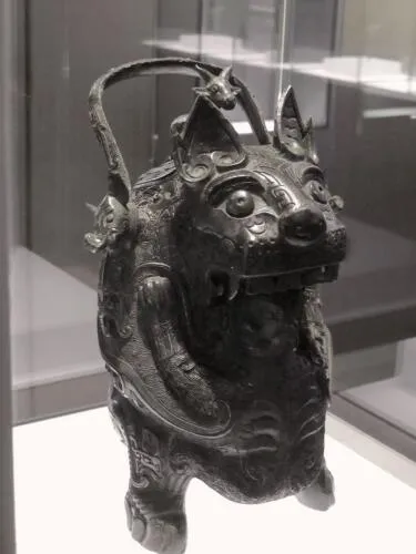 A Shang dynasty bronze vessel to preserve drink