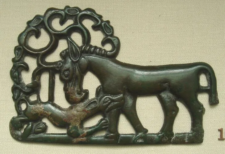 Bronze Ordos culture plaque