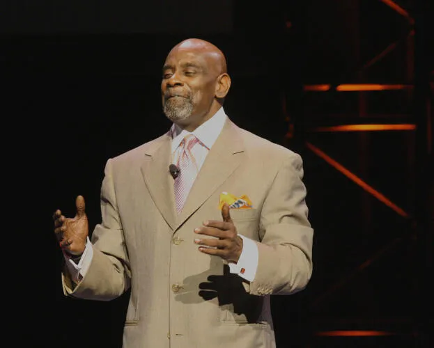 Chris Gardner Image